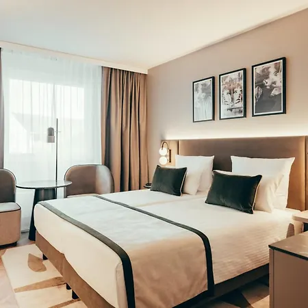 Leonardo Hotel Köln-3