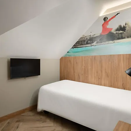 Ibis Budapest Heroes Square-2