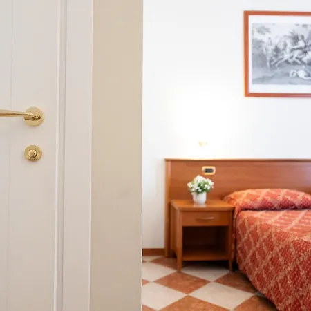 Hotel Romantica-3