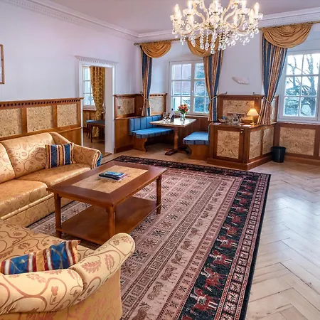 Schloss Hotel Wasserburg-2