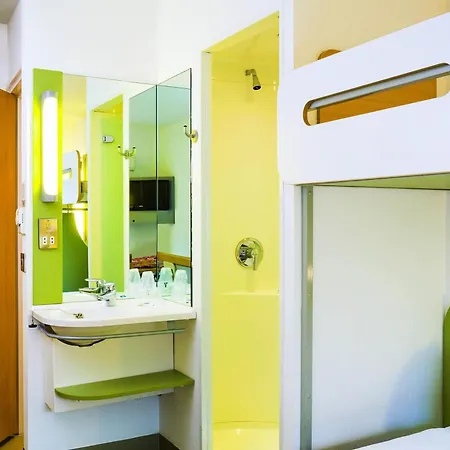 ibis budget Glasgow-3