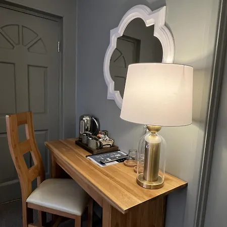 Smugglers Hotel-3