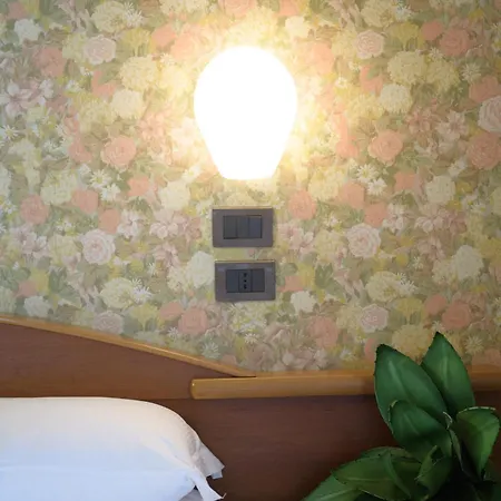 Hotel Button-2