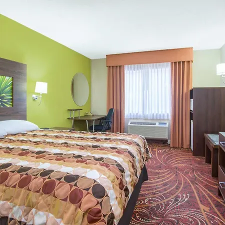 Super 8 By Wyndham Portales-2