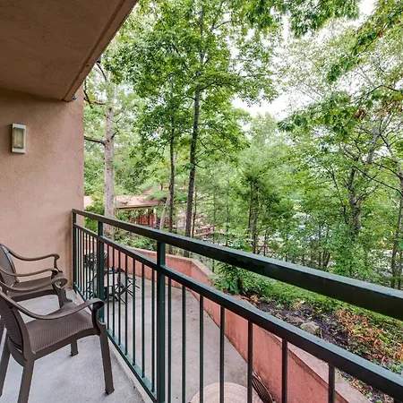 Quality Inn Creekside - Downtown Gatlinburg-3