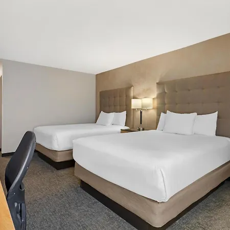 Drury Inn & Suites Joplin-3