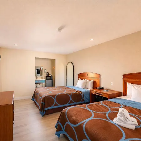 Super 8 By Wyndham Barstow-2