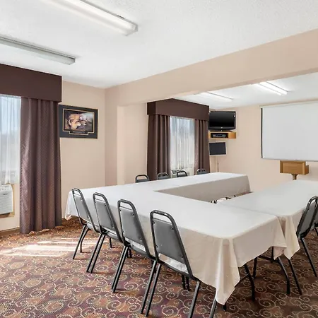 Quality Inn & Suites Ottumwa North-3