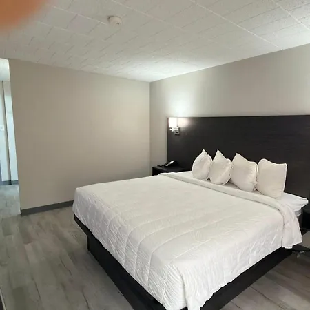 Ramada By Wyndham New Kensington-2