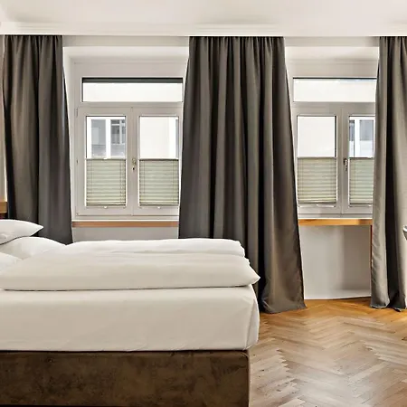 Alpen Hotel München-2
