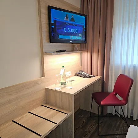 Hotel Alpha-3