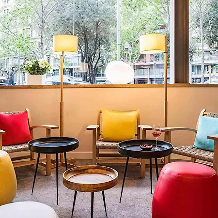 Ibis Styles Barcelona Centre-2