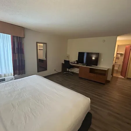 Quality Inn And Conference Center Greeley Downtown-3