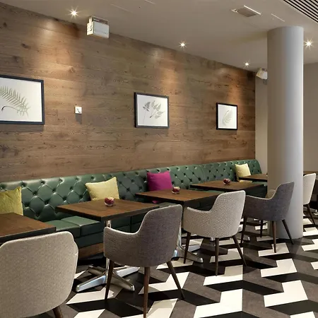 Hilton Garden Inn Birmingham Brindley Place-3