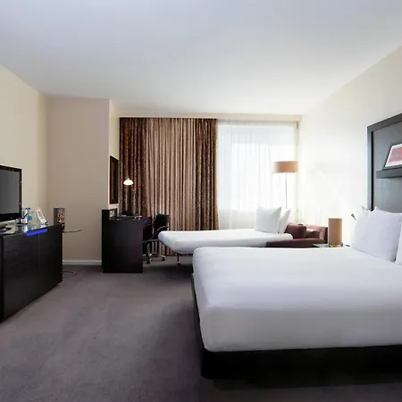 Hilton London Canary Wharf-2