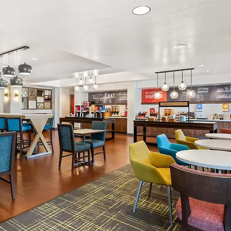 Hampton Inn & Suites Lathrop-3