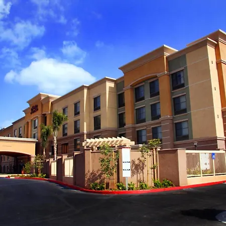 Hampton Inn & Suites Seal Beach-2