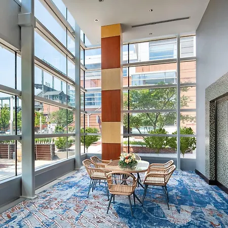 Hilton Baltimore Inner Harbor-2