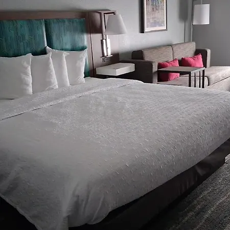 Hampton Inn & Suites Fort Worth-West-I-30-2
