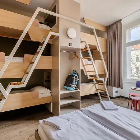 MEININGER Hotel Berlin Mitte-3