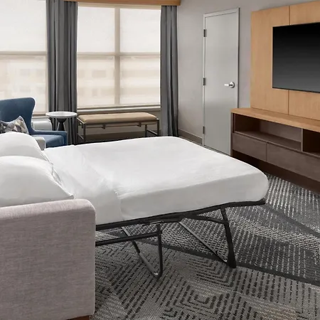 Doubletree By Hilton Dayton Fairborn-3
