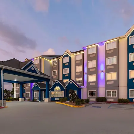 Microtel Inn And Suites Baton Rouge Airport-3