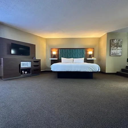 Travelodge By Wyndham Amherst-2