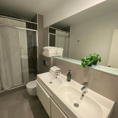 Ch Six Rooms-2