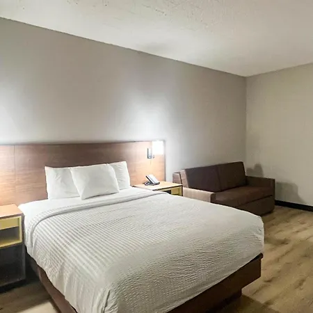 Studio 6 Suites Fremont, Oh-3