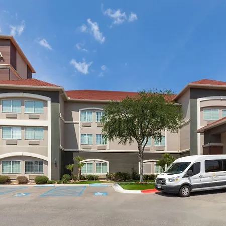 La Quinta By Wyndham Laredo Airport-3