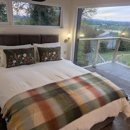 Willowbank House And Lodges-2