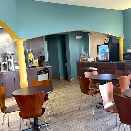 Super 8 By Wyndham Marianna I-10-2