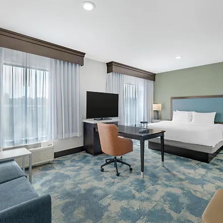 Hampton Inn & Suites Bend-3