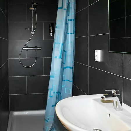 Amsterdam Teleport Hotel - Free Parking-3