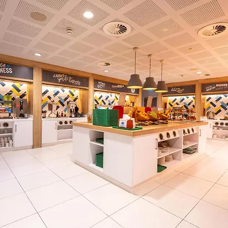Hampton By Hilton Bristol Airport-2