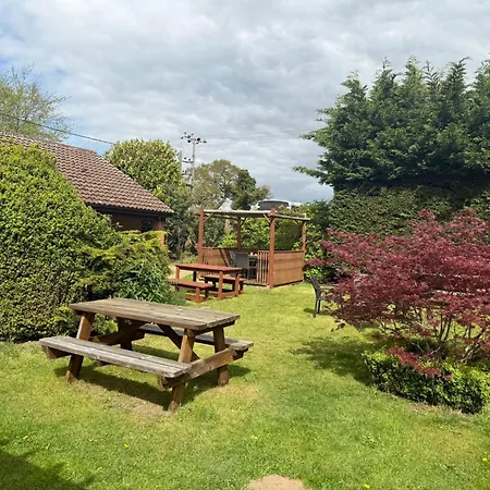 Marsham Arms Inn-2