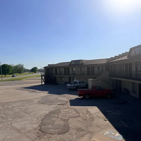Regal Inn Coffeyville Ks Us 169-2