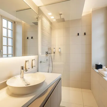 Best Western Premier Le Chapitre Hotel&Spa-3