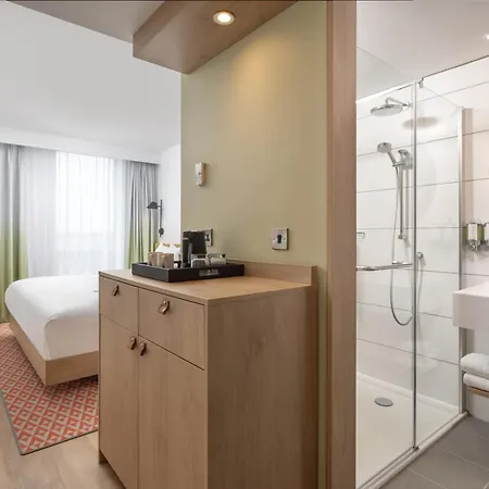 Hampton By Hilton Nuneaton-2