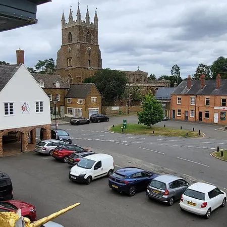 Unicorn Inn-2