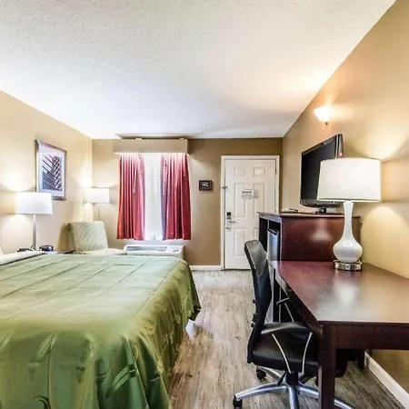 Quality Inn Bessemer I-20 Exit 108-2