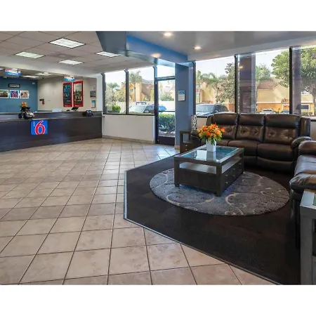 Motel 6-Anaheim, Ca - Maingate-3