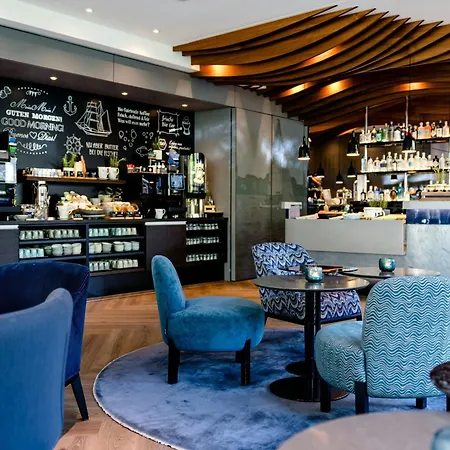 Motel One Hamburg-Alster-3