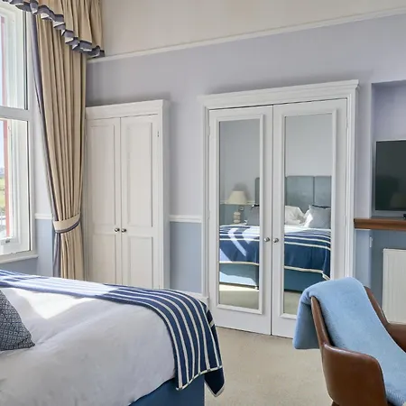 The Headland Hotel And Spa-3