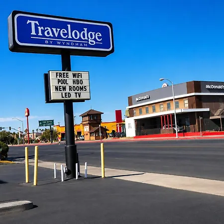 Travelodge By Wyndham Barstow-3
