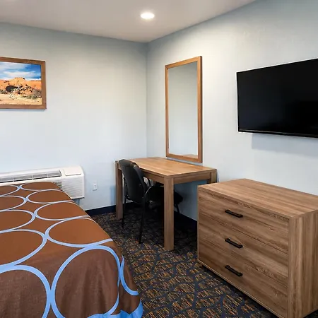 Travelodge By Wyndham Barstow-2