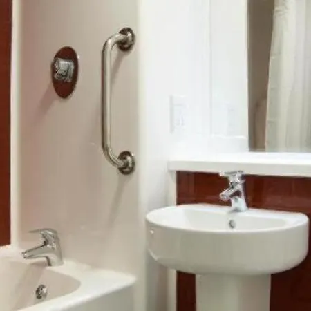 Travelodge Liverpool Central Exchange Street-2