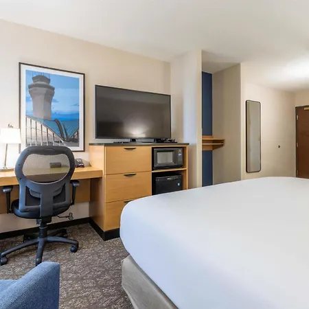Drury Inn & Suites St. Louis Airport-3