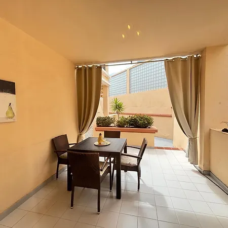 Yucca Park Aparthotel-3
