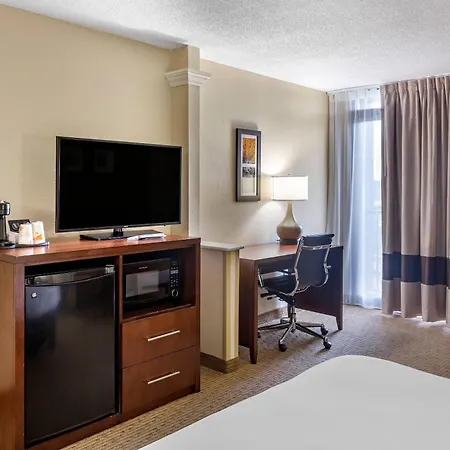 Comfort Inn & Suites Near Danville Mall-2